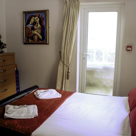 Rooms At Harmony Poynt ويستون سوبر مير المظهر الخارجي الصورة