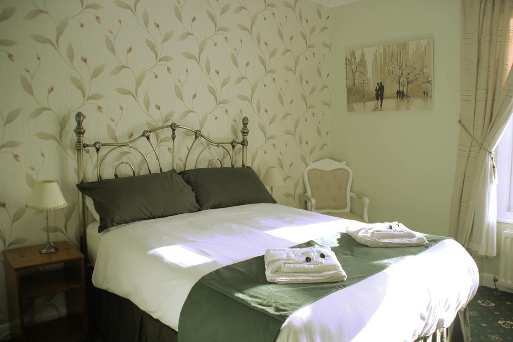 Rooms At Harmony Poynt ويستون سوبر مير الغرفة الصورة